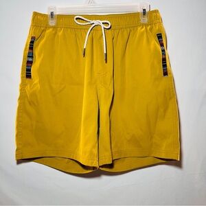 Wowie Men’s Yellow Shorts Size Medium